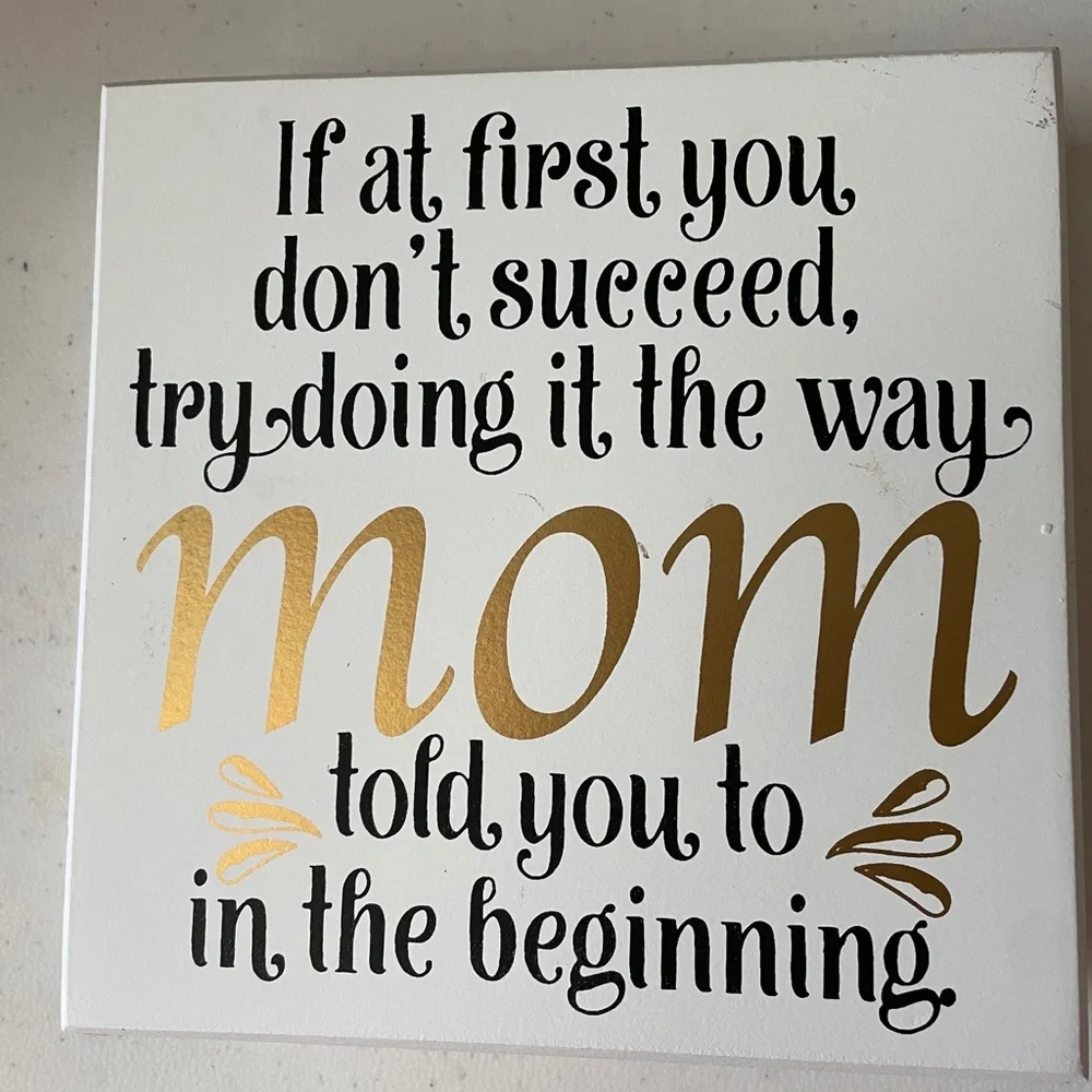 Mom Quote Wall Art - Gold and Black